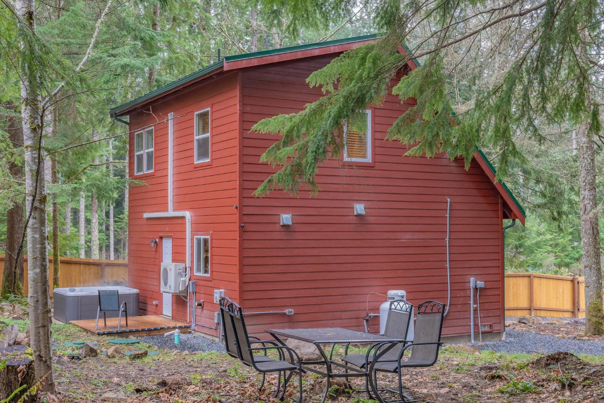 Mt. Rainier Cabin W/Hot Tub 阿什福德 外观 照片